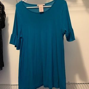 Teal top